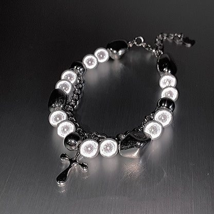 Elegant Reflective Pearl Bracelet